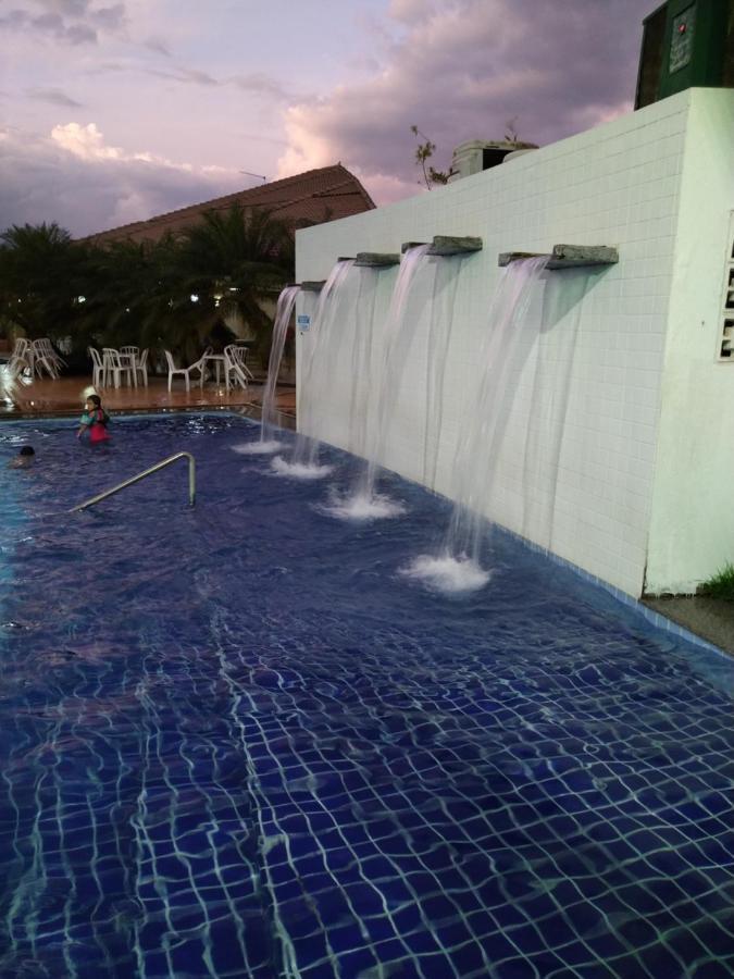 Apartamento Do Lago, Com Churrasqueira Privativa , Cozinha , Internet Banda Larga, Rampa Barco E Jet, Pesqueiro - B101 Caldas Novas Dış mekan fotoğraf