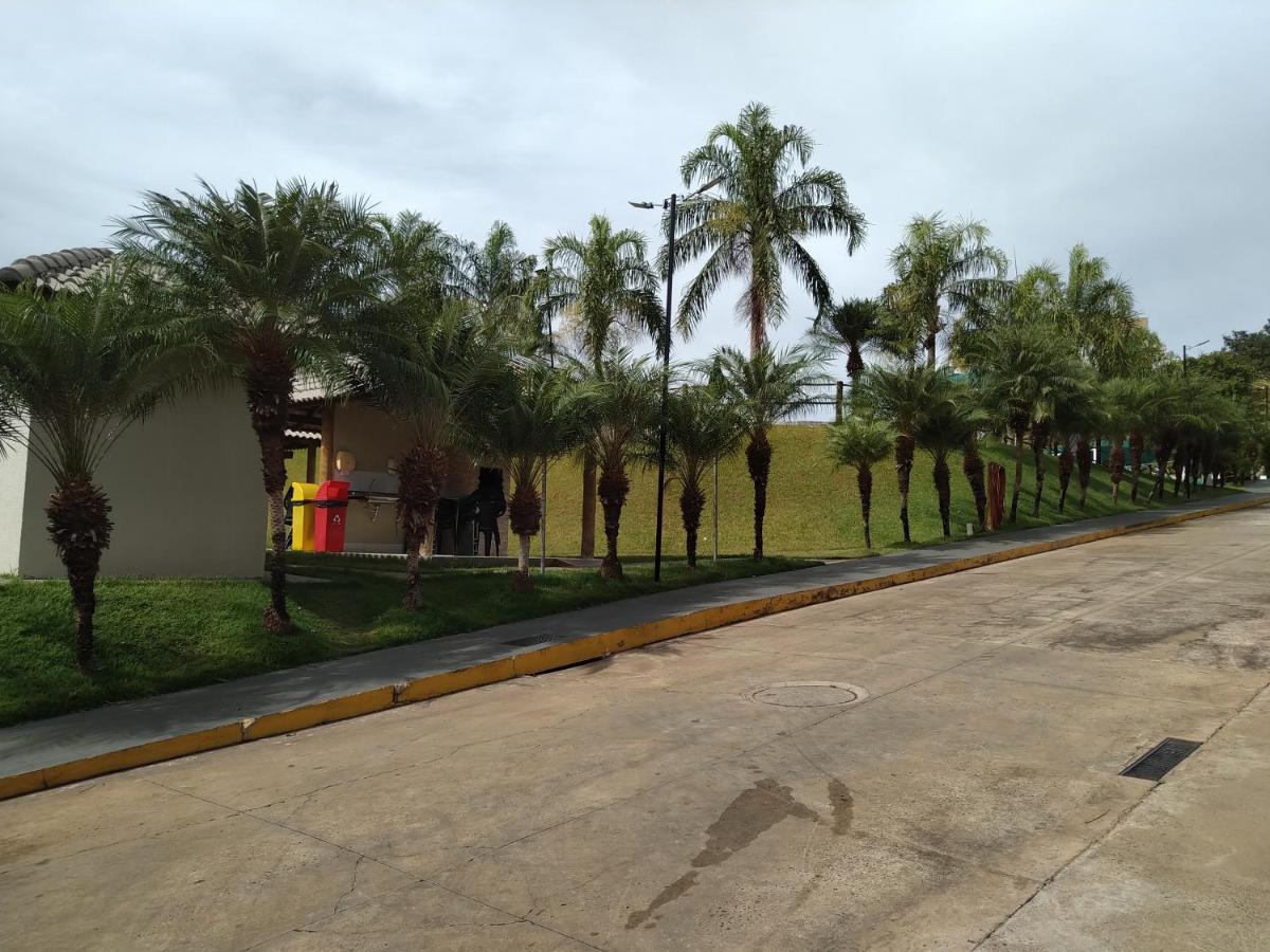 Apartamento Do Lago, Com Churrasqueira Privativa , Cozinha , Internet Banda Larga, Rampa Barco E Jet, Pesqueiro - B101 Caldas Novas Dış mekan fotoğraf